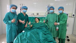 Bệnh nhân hồi phục sau ghép phổi. 