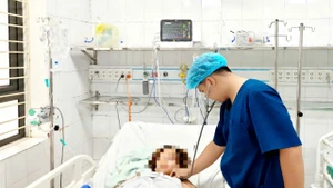 Bệnh nhân điều trị tại Bệnh viện 19-8.