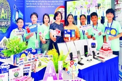 Các sản phẩm của dự án “No Vape Life” do học sinh Trường THCS Định Trung thực hiện.