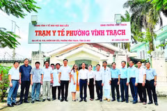 Đoàn công tác của Tỉnh ủy Cà Mau vừa đi kiểm tra, khảo sát một số trạm y tế cơ sở, trong đó có phường Vĩnh Trạch.