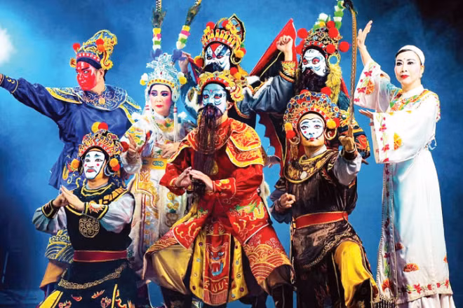 Nghệ thuật tuồng đến gần khán giả hơn nhờ kết nối liên ngành. (Ảnh: Nhà hát Tuồng Việt Nam)