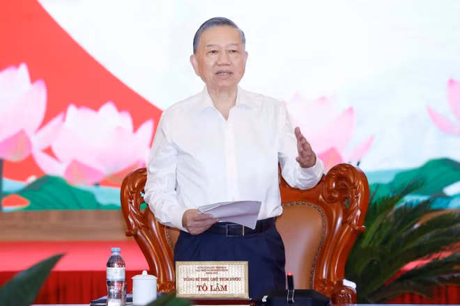 Tổng Bí thư, Chủ tịch nước Tô Lâm phát biểu chỉ đạo tại buổi làm việc. (Ảnh: TTXVN)