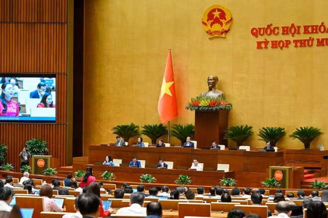Quang cảnh Quốc hội chiều ngày 30/10. (Ảnh: THỦY NGUYÊN)
