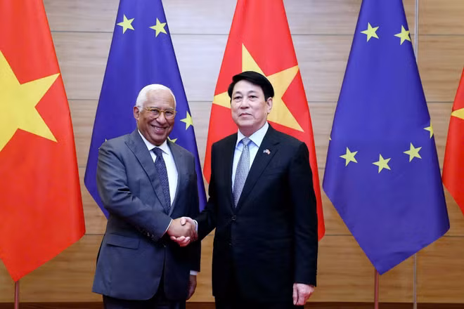 Chủ tịch nước Lương Cường và Chủ tịch Hội đồng châu Âu tại buổi chiêu đãi.