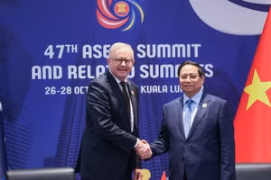 Thủ tướng Chính phủ Phạm Minh Chính và Thủ tướng Australia Anthony Albanese. (Ảnh: VGP/Nhật Bắc)