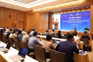 Chương trình "Bồi dưỡng ứng dụng AI trong công tác hành chính, tham mưu tổng hợp" tại Văn phòng Chính phủ.