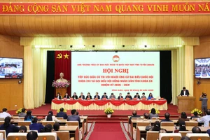 Toàn cảnh hội nghị tại điểm cầu trung tâm hội nghị tỉnh.