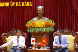 Quang cảnh buổi làm việc. (Ảnh: ANH ĐÀO)