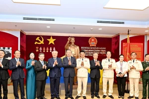 Tổng Bí thư Tô Lâm cùng các đại biểu dự Lễ kỷ niệm 65 năm Ngày truyền thống ngành kiểm sát nhân dân (26/7/1960-26/7/2025), đón nhận danh hiệu Anh hùng Lao động và Đại hội thi đua yêu nước ngành kiểm sát nhân dân lần thứ VII. (Ảnh: ĐĂNG KHOA)