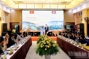 Quang cảnh buổi làm việc.