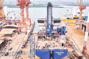 Công ty Đóng tàu Hạ Long đủ năng lực đóng mới các chủng loại tàu tải trọng đến 70.000DWT, đạt tiêu chuẩn quốc tế.