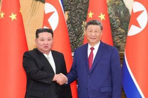 Chủ tịch Trung Quốc Tập Cận Bình hội đàm với lãnh đạo Triều Tiên Kim Jong Un