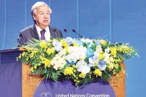 Tổng Thư ký Liên hợp quốc Antonio Guterres phát biểu tại Lễ mở ký Công ước Hà Nội.