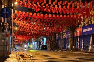 Xả rác sau khi xem tổng hợp luyện tối 24/8. 