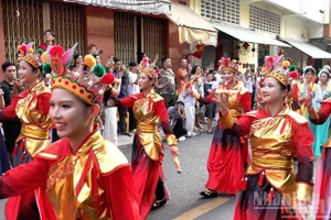 Một lễ hội của người Việt gốc Hoa ở Thành phố Hồ Chí Minh.