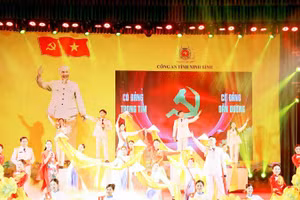 Quang cảnh vòng thi chung khảo.