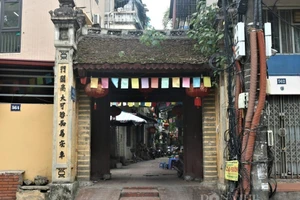 Lối vào làng Yên Thái xưa nổi tiếng với nghề làm giấy dó.