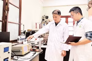 Nghiên cứu khoa học tại Viện Hàn lâm Khoa học và Công nghệ Việt Nam (Ảnh: TL)