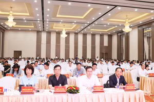 Các đại biểu dự hội nghị.