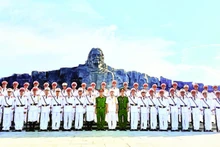 Tượng đài Mẹ Việt Nam Anh hùng trở thành địa chỉ đỏ giáo dục lòng yêu nước.