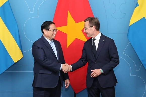 Thủ tướng Chính phủ Phạm Minh Chính và Thủ tướng Thụy Điển Ulf Kristerson. (Ảnh: VGP/Nhật Bắc)