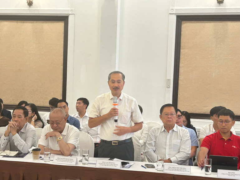 Ông Cao Trí Dũng, Chủ tịch Liên chi hội Lữ hành Việt Nam, Chủ tịch Hiệp hội Du lịch Đà Nẵng phát biểu tại hội nghị. img-6516.jpg
