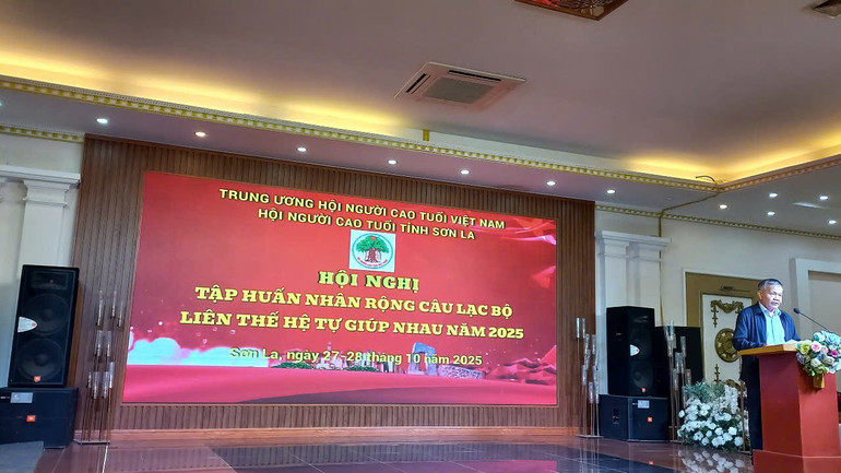 Mô hình góp phần tạo sự gắn kết cộng đồng tại các khu dân cư, giúp người cao tuổi cùng các nhóm đối tượng khác vượt qua khó khăn trong cuộc sống. z7266744792909-cb01c3020dea0e2ddfeafc5f40752150.jpg