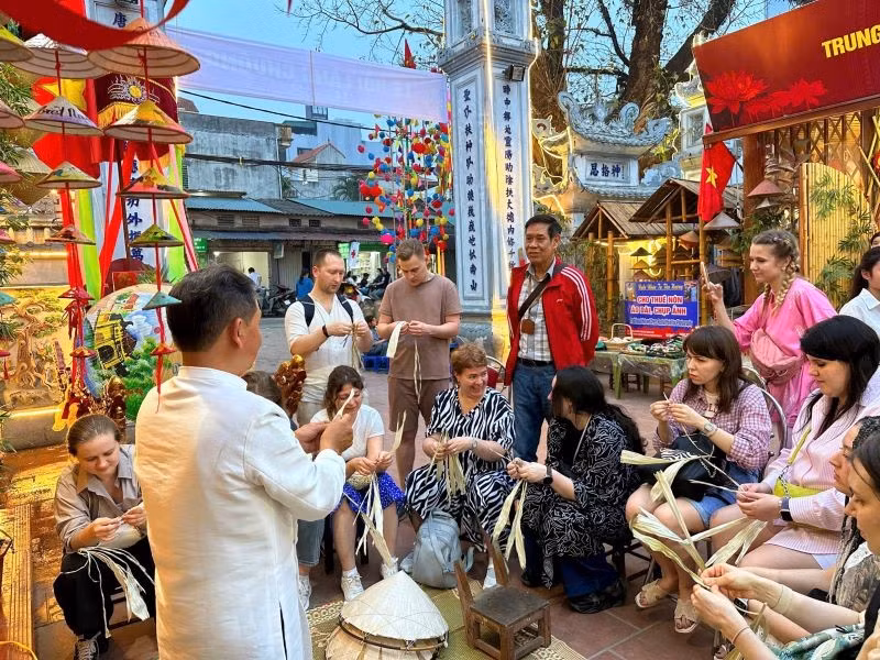 10-11-ong-tuy-2.jpg