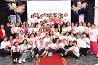 Đông đảo đại biểu tham gia Diễn đàn bệnh nhân ung thư vú với chủ đề "Chị đẹp hiện đại, không ngại khó khăn".