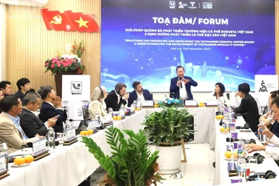 Quang cảnh buổi tọa đàm.