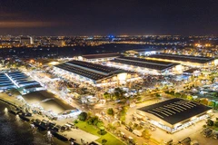 Đêm không ngủ tại chợ đầu mối có quy mô lớn nhất cả nước. (Ảnh: Chợ Bình Điền)