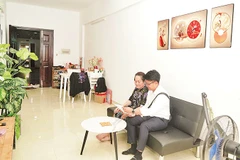 Một hộ dân thuộc dự án cải tạo rạch Xuyên Tâm được bố trí tái định cư tại chung cư Khang Gia, phường An Hội Tây (Ảnh THẾ ANH).