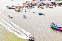 Bộ đội Biên phòng Thành phố Hồ Chí Minh tuần tra, kiểm soát địa bàn biển đảo.