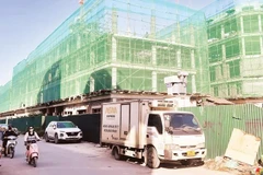 Dự án nhà ở xã hội Rice City Long Châu (phường Bồ Đề) đang được thi công.