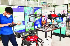 Trưng bày các sản phẩm công nghệ cao tại Vườn ươm Doanh nghiệp Công nghệ cao, Khu Công nghệ cao Thành phố Hồ Chí Minh.