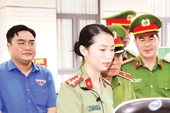 Tuổi trẻ Công an Thành phố Hồ Chí Minh giới thiệu công nghệ phục vụ công tác cải cách hành chính của lực lượng công an.