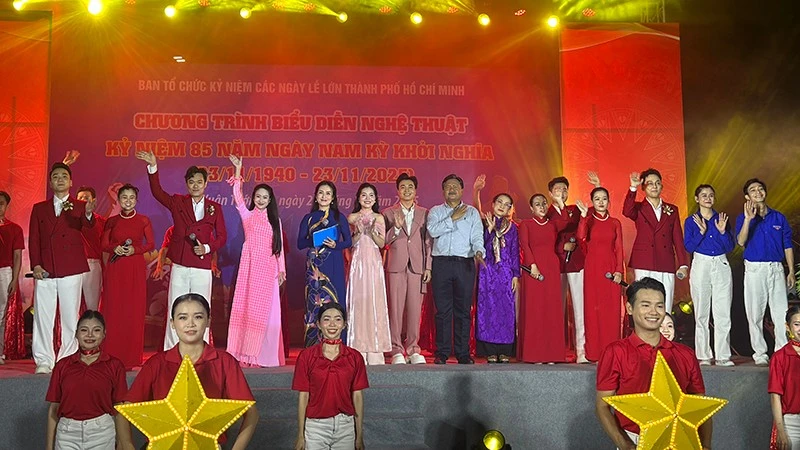 Các nghệ sĩ tham gia chương trình. (Ảnh: Ban Tổ chức)