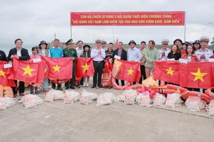 Năm 2025, Vùng 3 Hải quân và Ban Tuyên giáo, Dân vận các địa phương đã triển khai toàn diện, hiệu quả công tác phối hợp tuyên truyền biển, đảo với nhiều hình thức linh hoạt, sáng tạo, gắn với hoạt động thực tiễn.