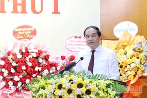 Bí thư Tỉnh ủy Trịnh Xuân Trường phát biểu chỉ đạo đại hội. (Ảnh: THANH SƠN)