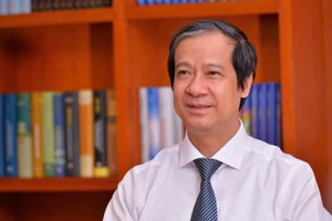 Bộ trưởng Giáo dục và Đào tạo, Phó Trưởng Ban Chính sách, Chiến lược Trung ương Nguyễn Kim Sơn.