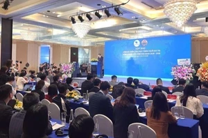 Toàn cảnh buổi họp báo.