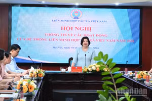 Bà Cao Xuân Thu Vân Chủ tịch Liên minh Hợp tác xã Việt Nam chủ trì "Hội nghị thông tin về Tháng hành động vì Hợp tác xã năm 2026", ngày 6/4.