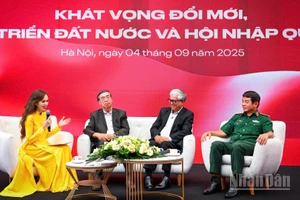 Tọa đàm “Khát vọng đổi mới, phát triển đất nước và hội nhập quốc tế” chiều 4/9 do Báo Nhân Dân tổ chức tại Hà Nội.