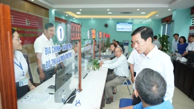 Sáng 18/6, Ủy ban nhân dân thành phố Huế bắt đầu vận hành thử nghiệm mô hình chính quyền địa phương hai cấp.