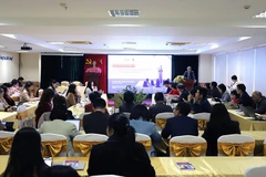 Các đại biểu dự hội thảo.