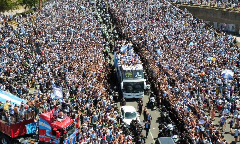 [Ảnh] Argentina: Hàng triệu người hâm mộ chào đón những người hùng vô địch World Cup