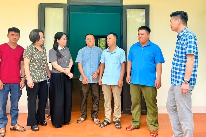 Đoàn công tác của Mặt trận Tổ quốc Việt Nam tỉnh Tuyên Quang kiểm tra, nắm tình hình sắp xếp thôn tại các xã vùng cao.