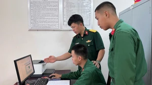Tập huấn “Bình dân học vụ số”.