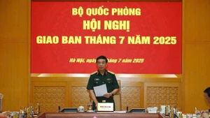 Đại tướng Phan Văn Giang, Ủy viên Bộ Chính trị, Phó Bí thư Quân ủy Trung ương, Bộ trưởng Quốc phòng chủ trì hội nghị.