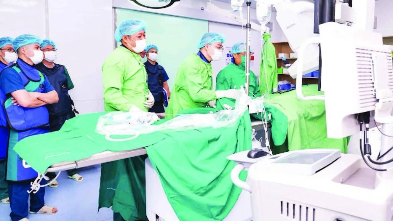 Bệnh viện Hữu nghị Việt Tiệp: Phát triển vượt bậc chuyên môn kỹ thuật, xứng đáng tuyến cuối